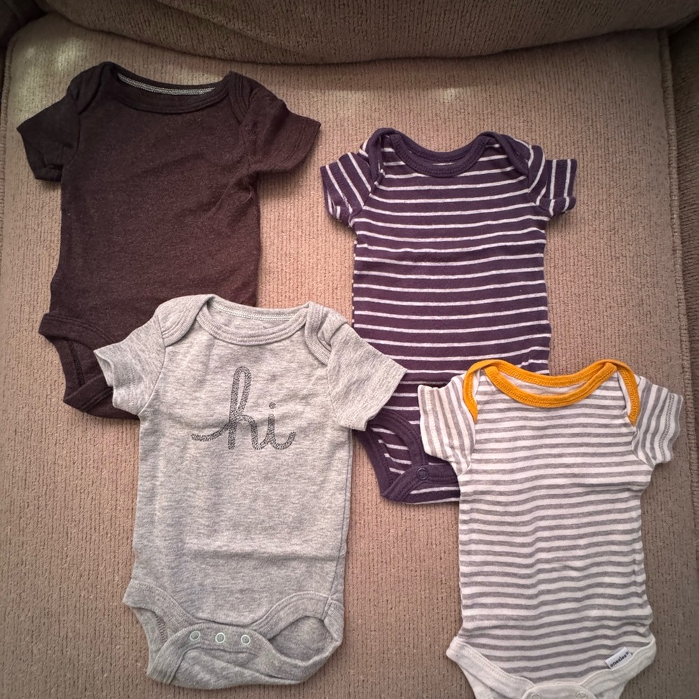 4 short sleeve onesies